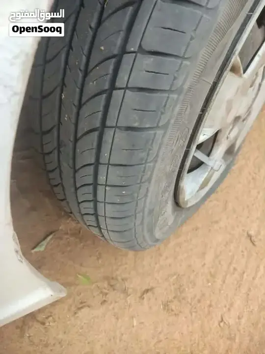 Hyundai Verna 2004 photo 3
