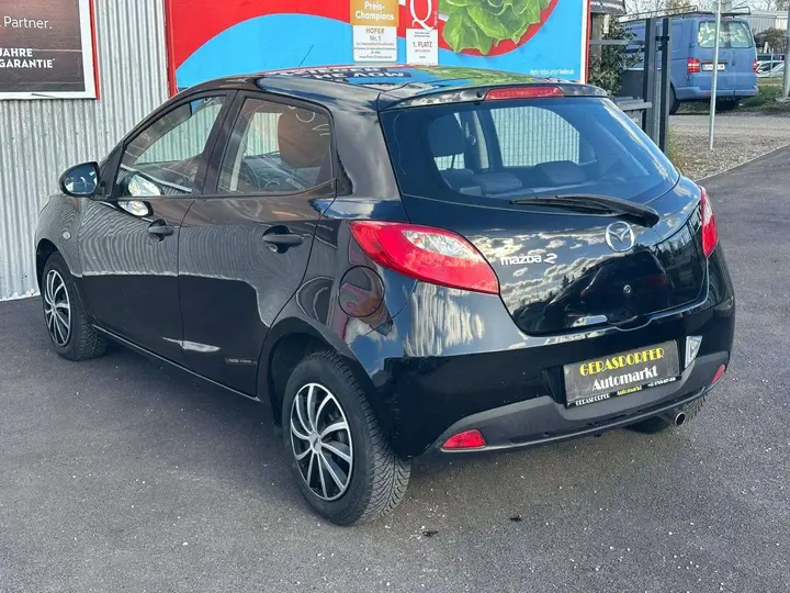 Mazda 2 2009 photo 5