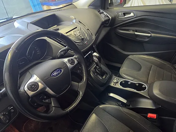 Ford Kuga 2015 photo 4