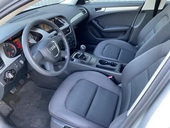 Audi A4 Avant 2009 photo 3