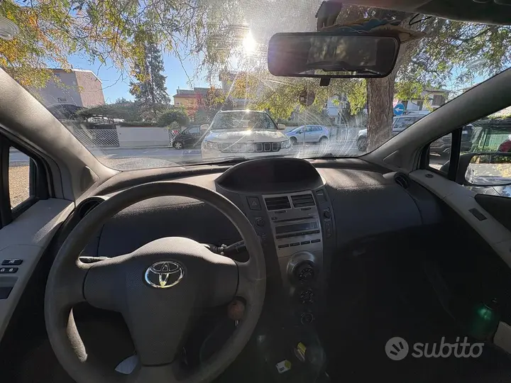 Toyota Yaris 2009 photo 5
