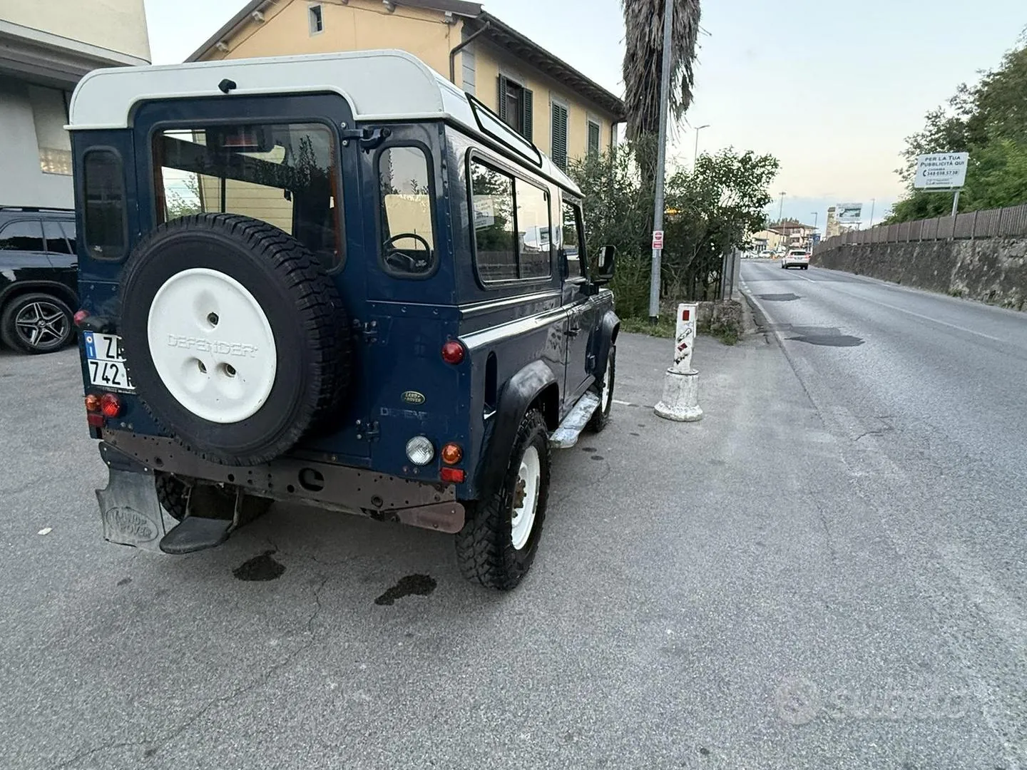 Land Rover Defender 2003 photo 4