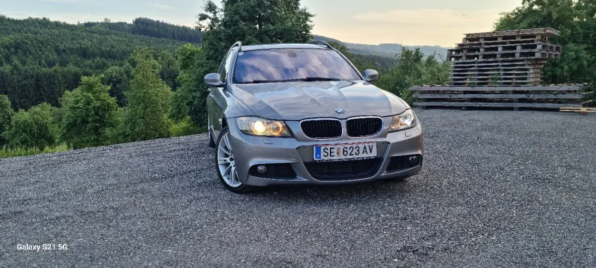 BMW 3 Series 2009 photo 3