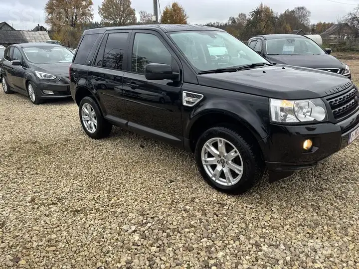 Land Rover Freelander 2011 photo 5