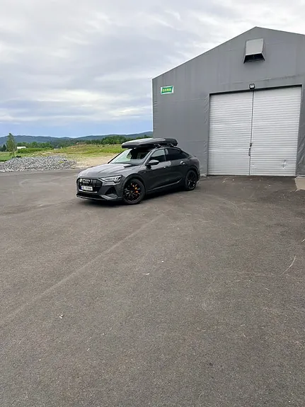 Audi E-Tron 2023 photo 2