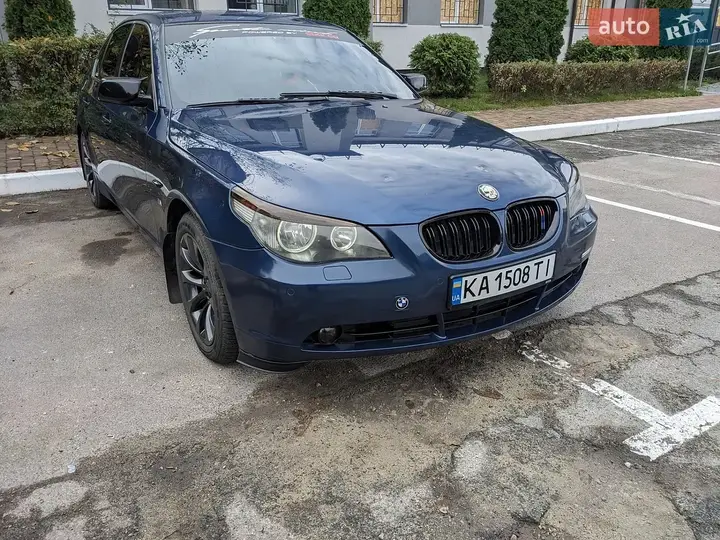 BMW 5 Series 2003 photo 2