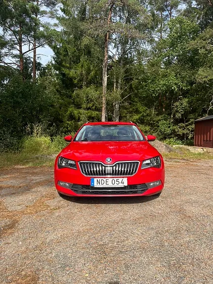 Skoda Superb 2016 photo 5