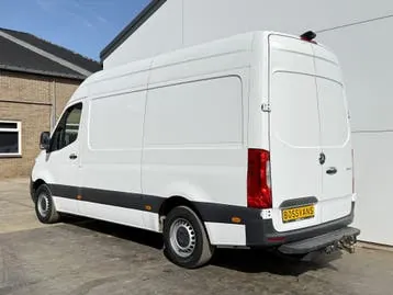 Mercedes-Benz Sprinter 2022 photo 2