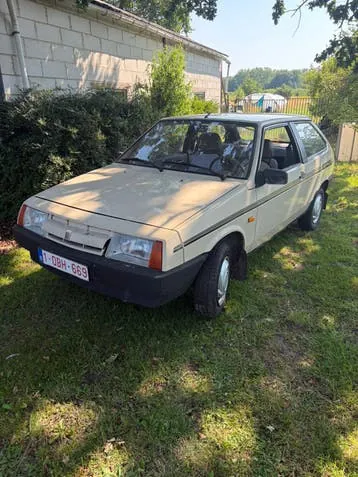 Lada M