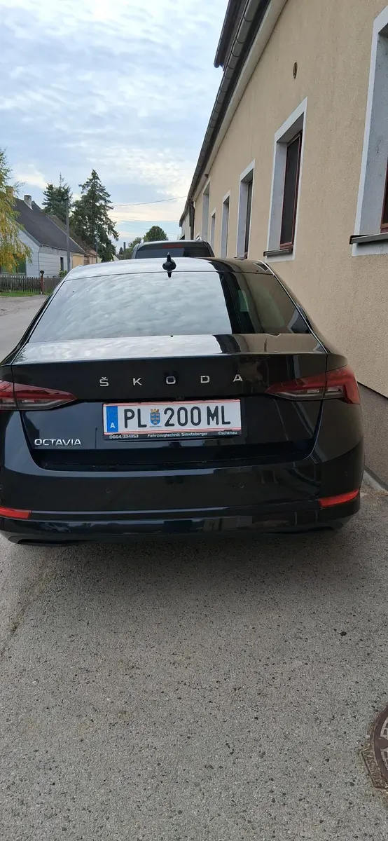 Skoda Octavia 2021 photo 3