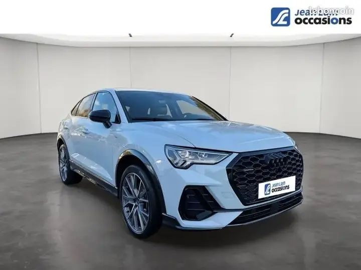 Audi Q3 2023 photo 3