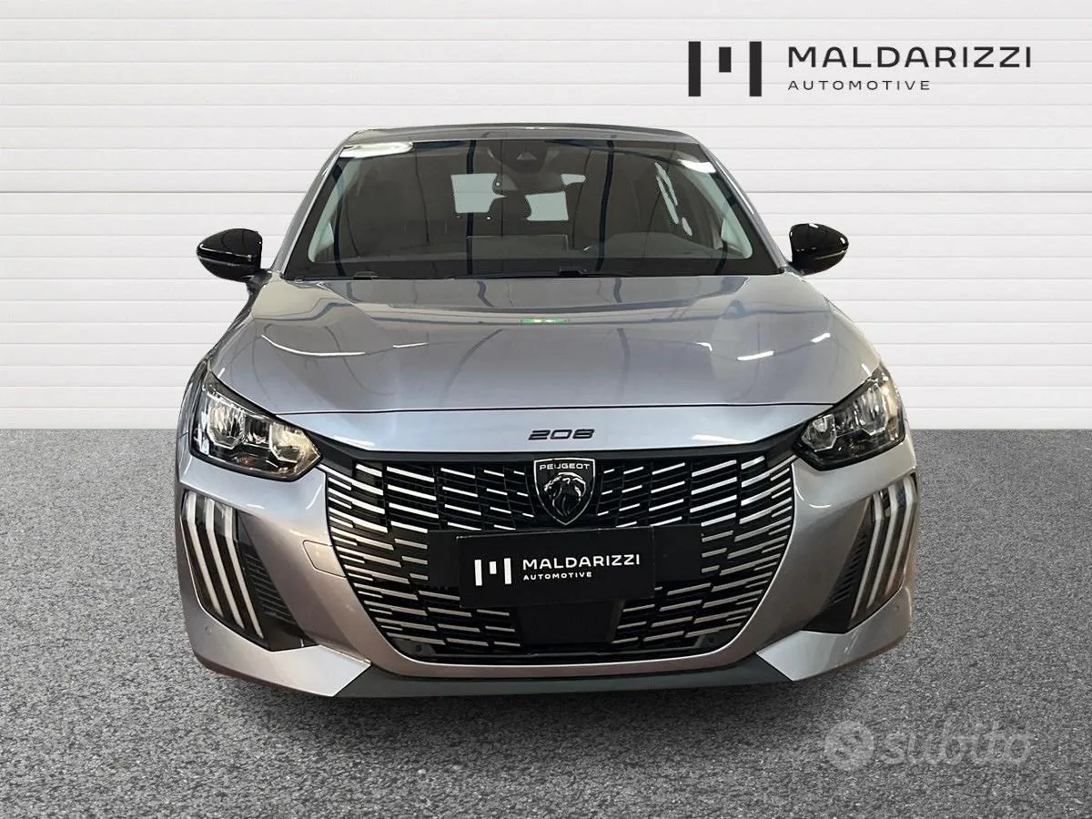 Peugeot 208 2025 photo 2