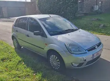 Ford Fiesta 2005 photo 3