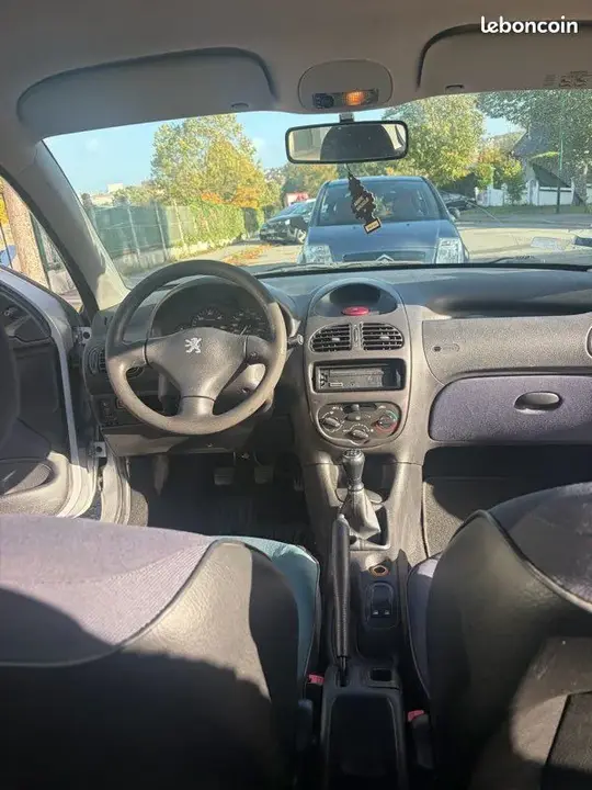 Peugeot 206 2000 photo 3