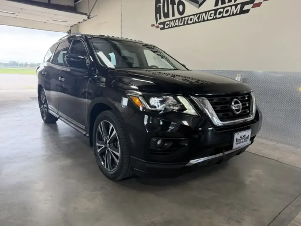 Nissan Pathfinder 2017 photo 2