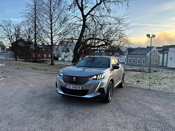 Peugeot E-2008