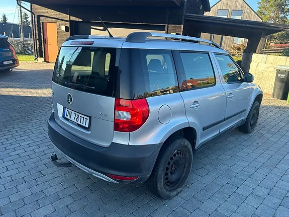Skoda Yeti 2012 photo 4
