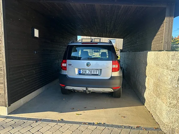 Skoda Yeti 2012 photo 5
