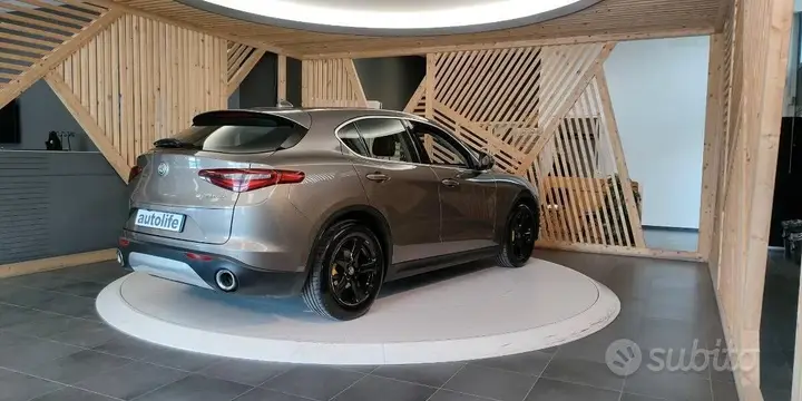 Alfa Romeo Stelvio 2017 photo 5
