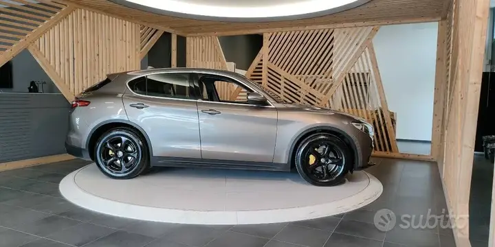 Alfa Romeo Stelvio 2017 photo 4