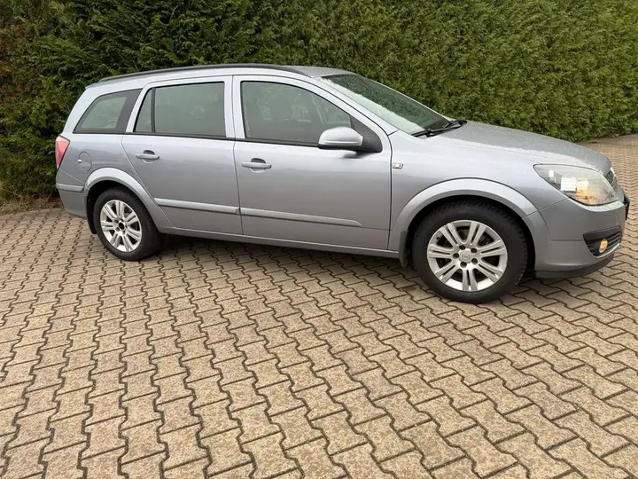 Opel Astra H