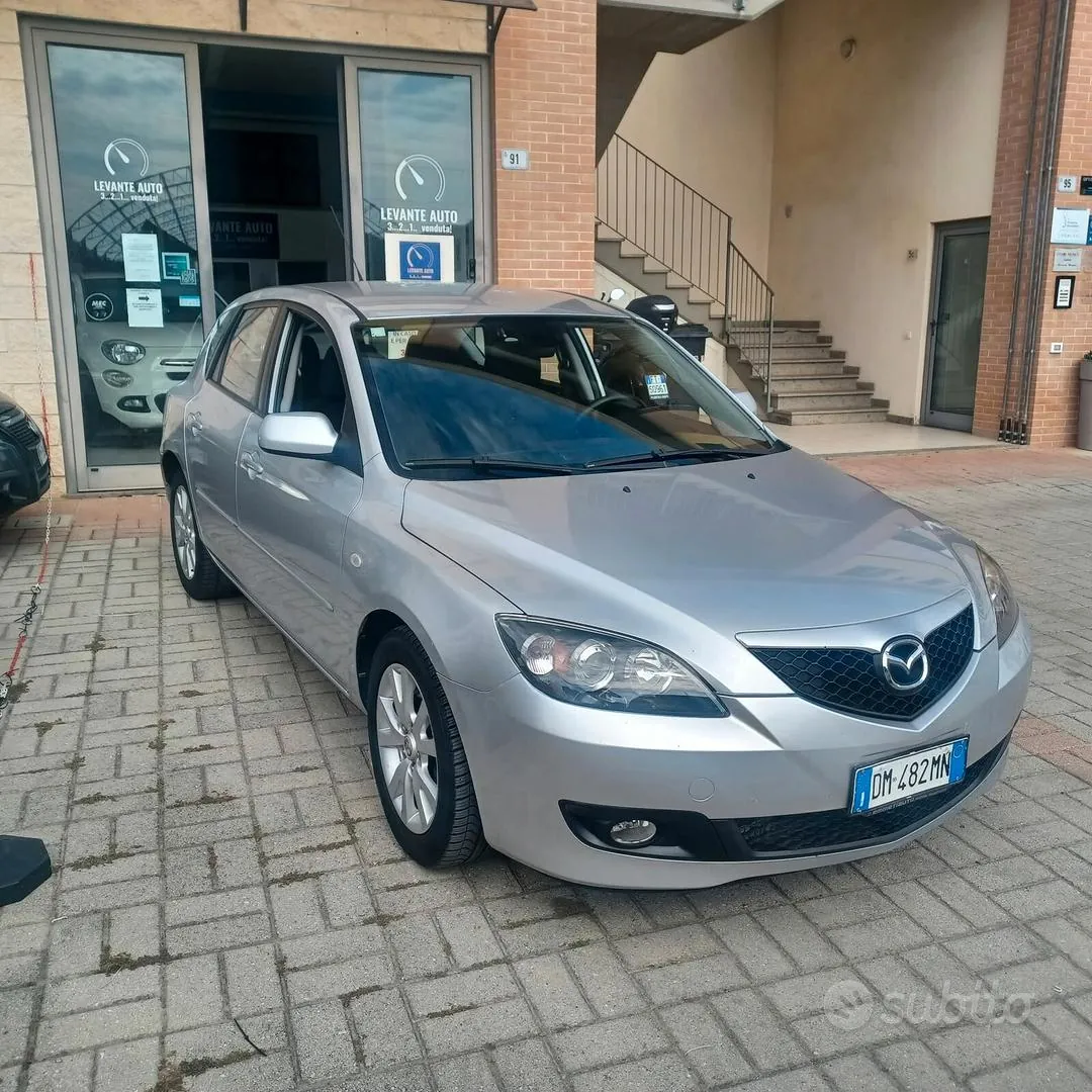 Mazda Mazda3 2008 photo 2