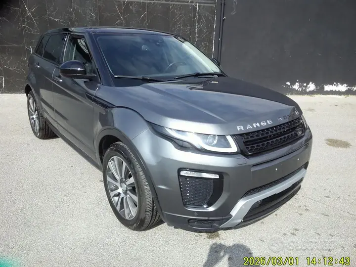Land Rover Range Rover Evoque 2020 photo 3
