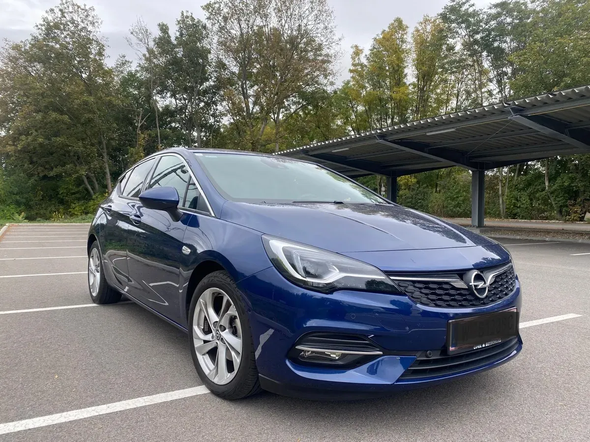 Opel Astra 2020 photo 2