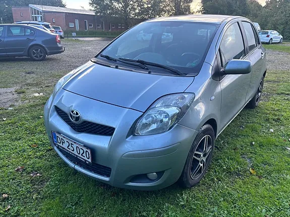 Toyota Yaris 2010 photo 4