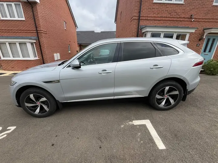 Jaguar F-Pace 2021 photo 4