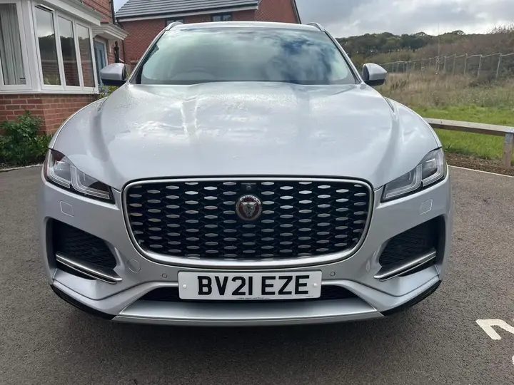 Jaguar F-Pace 2021 photo 2