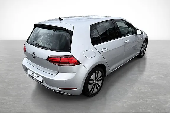 Volkswagen Golf 2020 photo 5