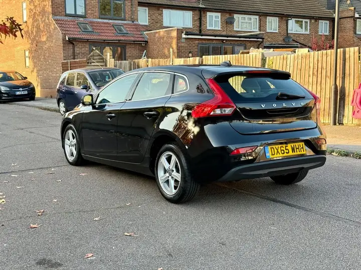 Volvo V40 2015 photo 5