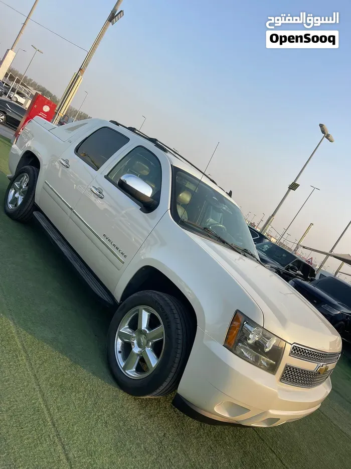 Chevrolet Tahoe 2011 photo 3
