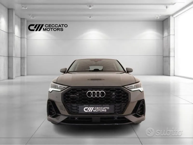 Audi Q3 2023 photo 2