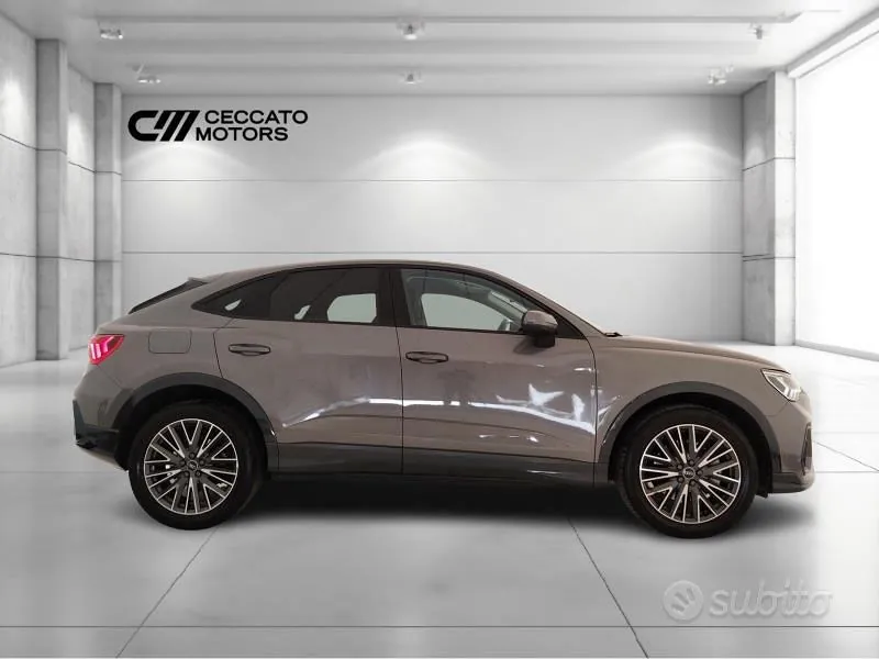 Audi Q3 2023 photo 3