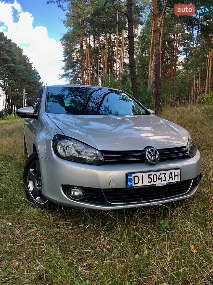 Volkswagen Golf 2011 photo 2