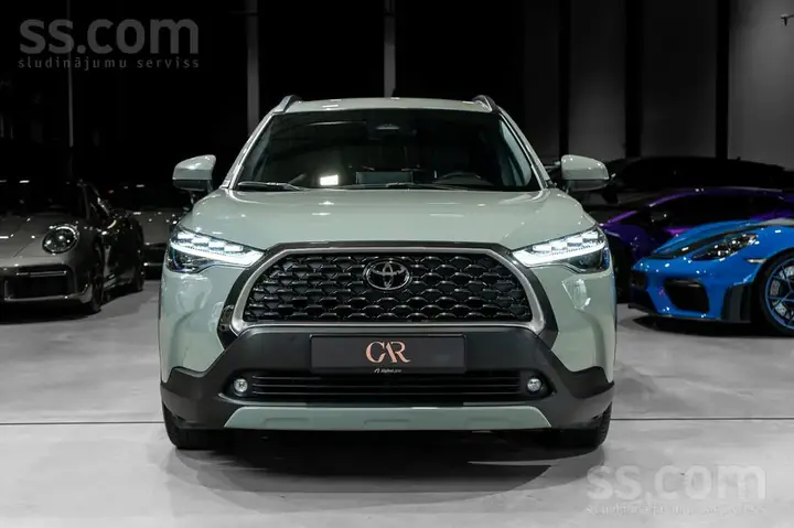 Toyota Corolla Cross 2025 photo 2