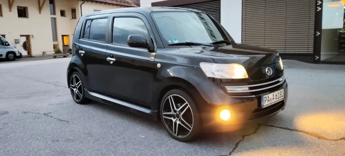 Daihatsu Materia 2010 photo 3