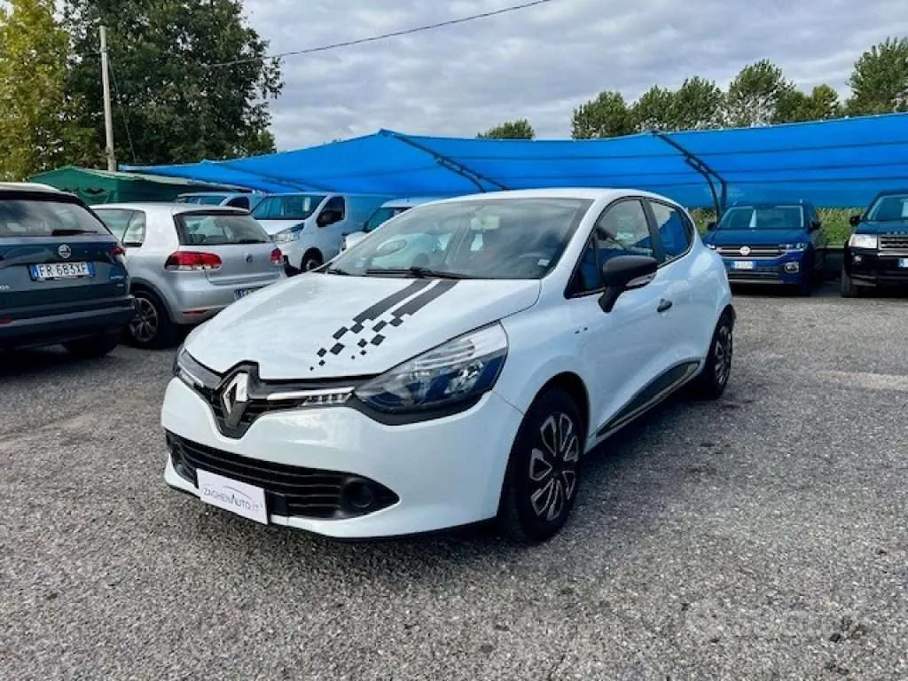 Renault Clio 2016 photo 2