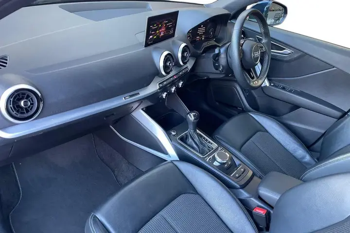 Audi Q2 2022 photo 2