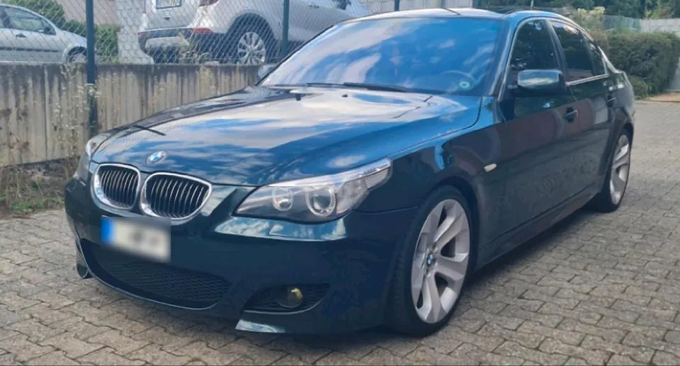 BMW 545I