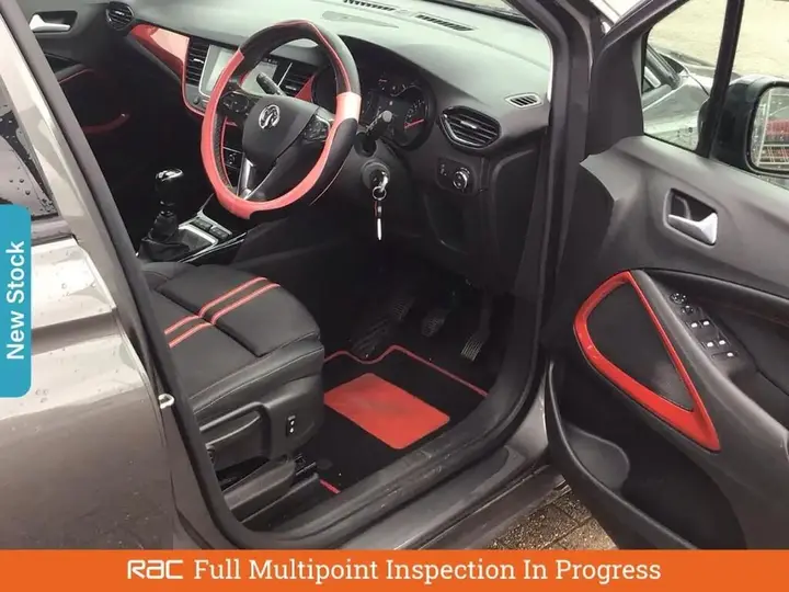 Vauxhall Crossland 2021 photo 3