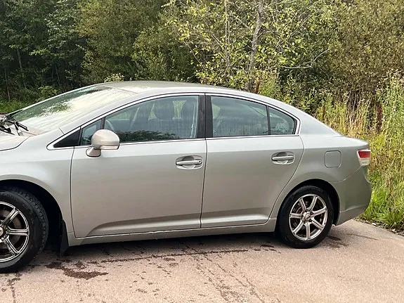 Toyota Avensis 2009 photo 3