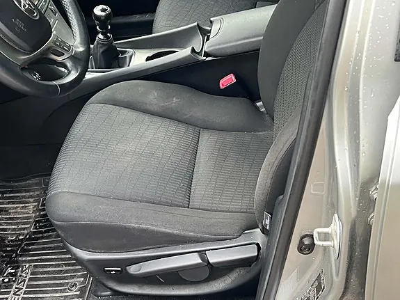 Toyota Avensis 2009 photo 5