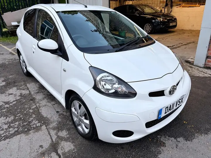 Toyota Aygo 2011 photo 5