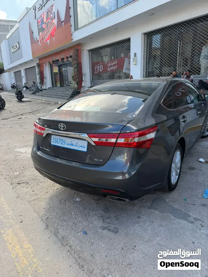 Toyota Avalon 2014 photo 2