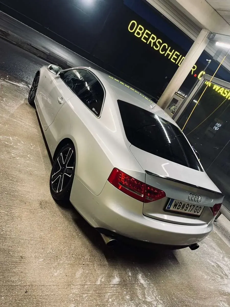 Audi A5 2011 photo 3