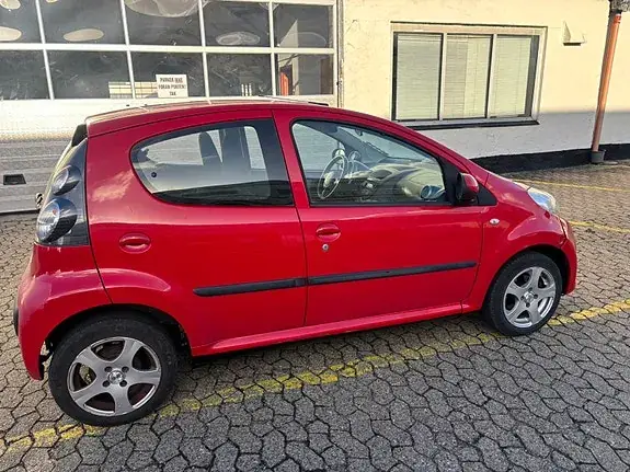 Citroen C1 2009 photo 2
