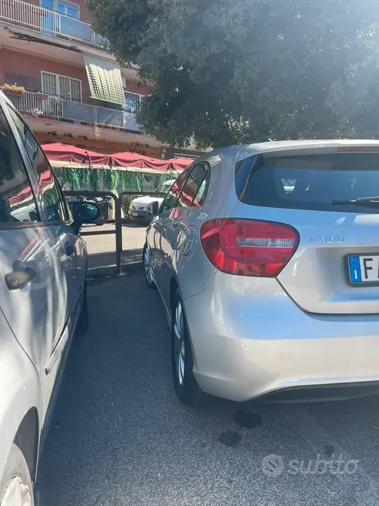 Mercedes-Benz A 180 2015 photo 3